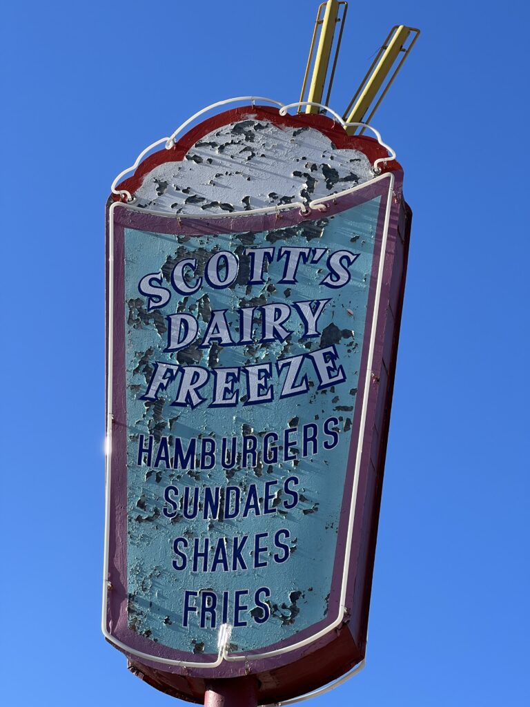 Scott's Dairy Freeze neon sign North Bend WA