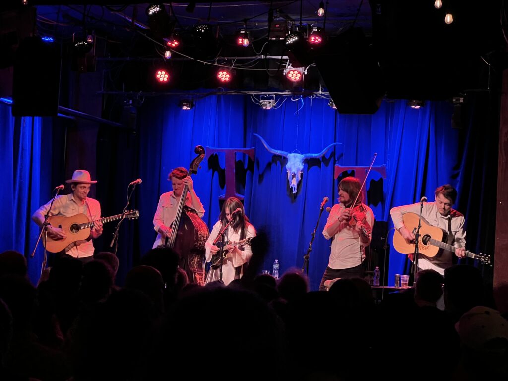 AJ Lee and Blue Summit perform at the Tractor Tavern in Ballard, 24 April 2025 photo by Daryl Greaser